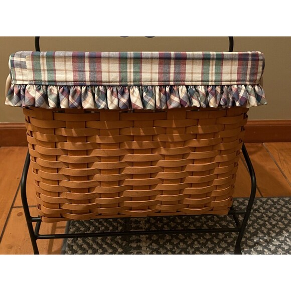 LONGABERGER 1999 Newspaper Basket with Wrought Iron Stand - Picture 5 of 5